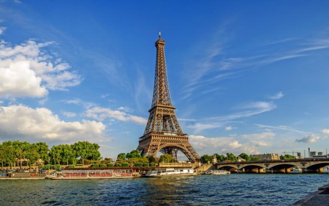 Tour Eiffel et pont d'Iéna Tour Eiffel et pont d'Iéna